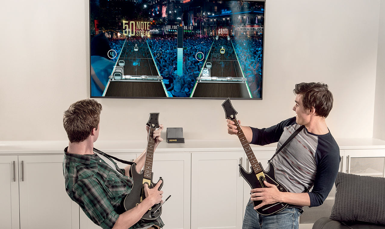  Guitar Hero Live w/ Guitar Controller Bundle